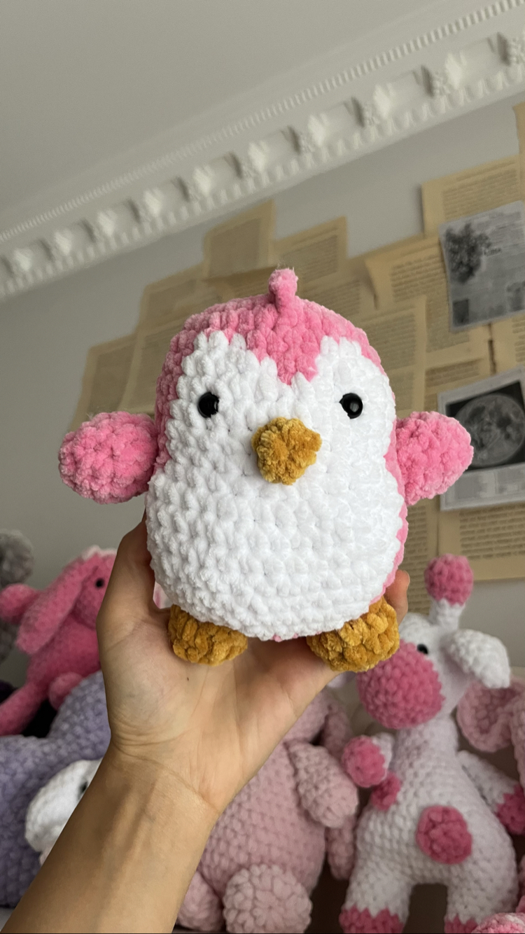 Amigurumi pembe penguen