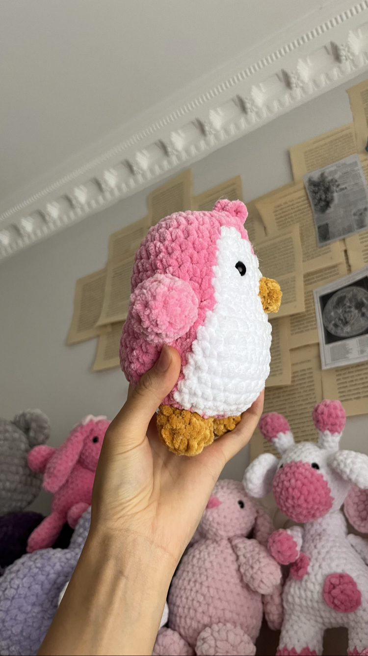 Amigurumi pembe penguen