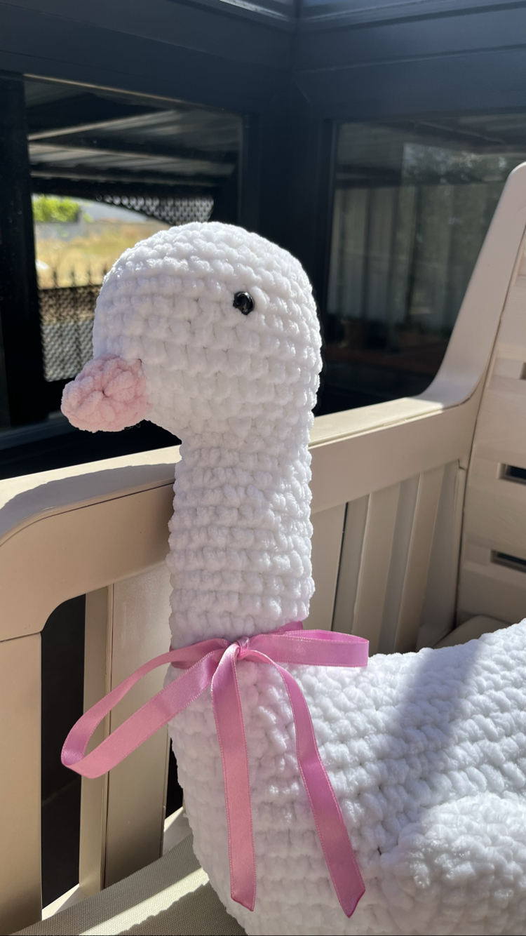 Amigurumi beyaz kuğu