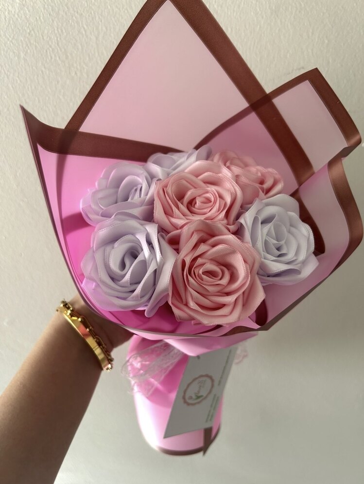 beyaz pembe buket