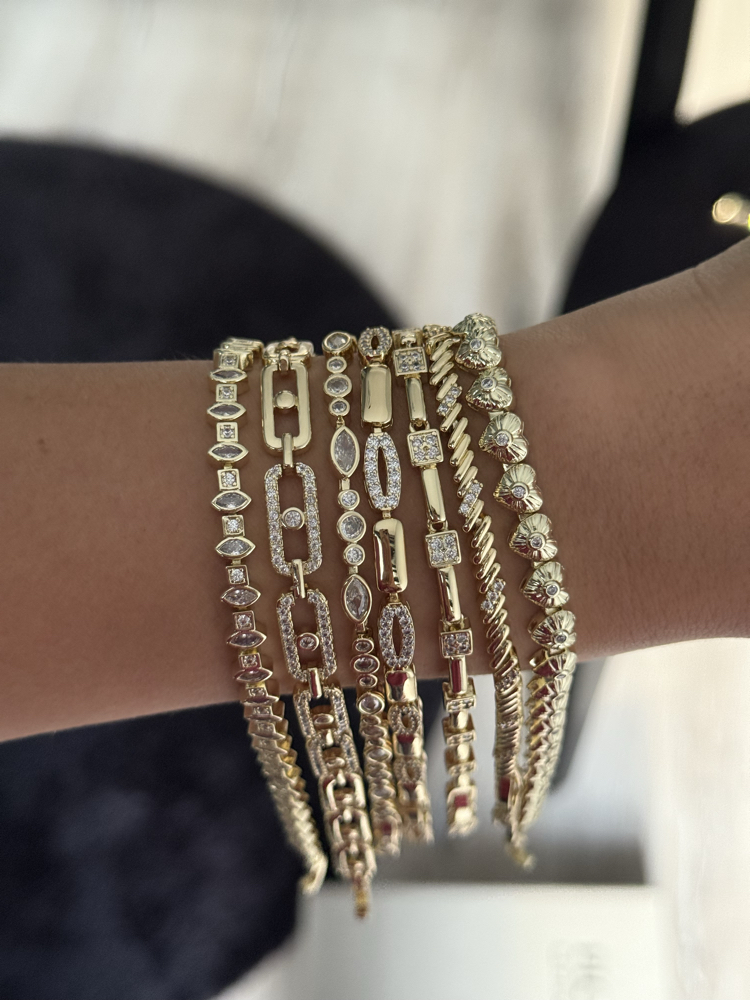 Sarmal Desenli Mini Taşlı Bileklik | 14k Gold