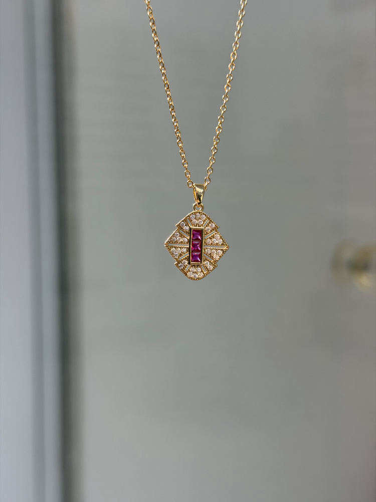 Çelik Vintage Kırmızı Taşlı Kolye | Gold