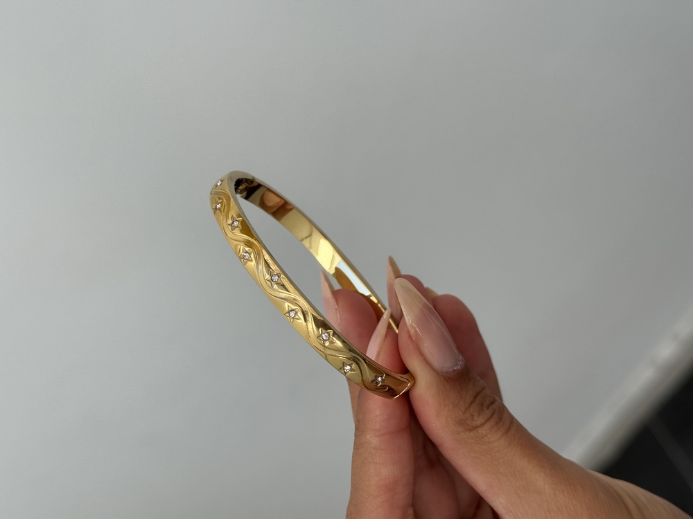 Çelik İşlemeli Yıldızlar Kelepçe | Gold