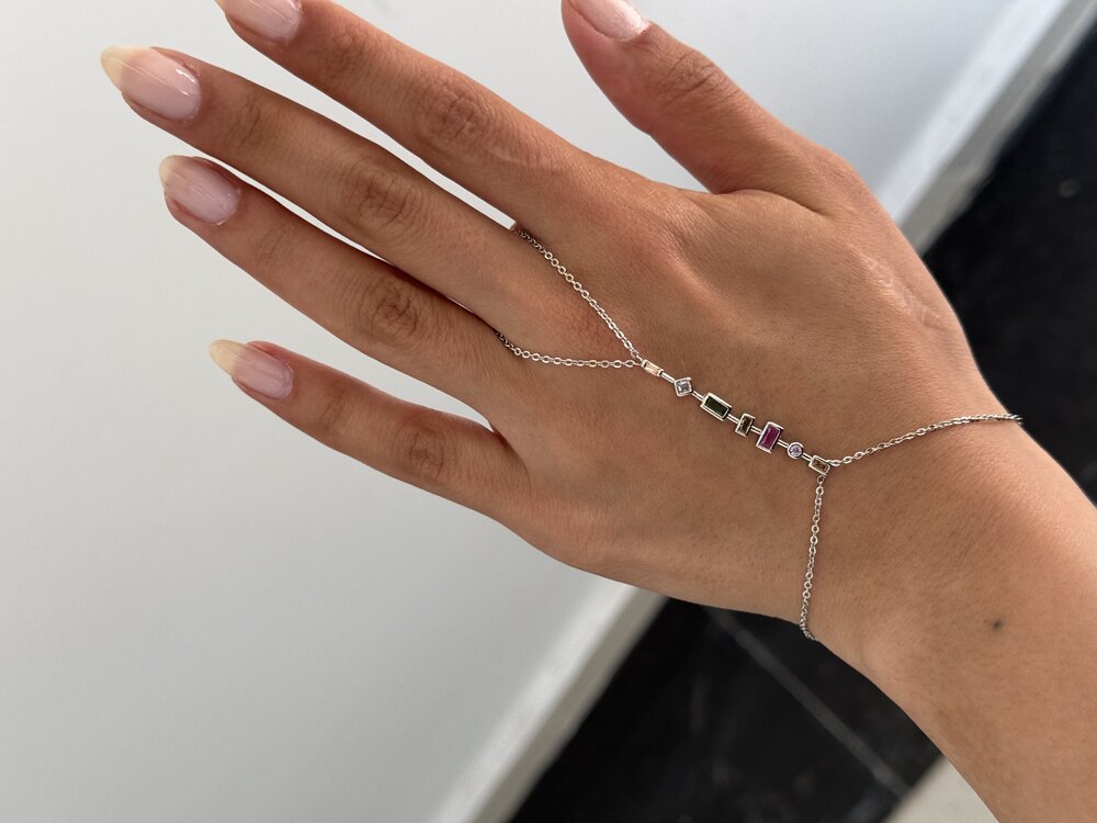 Tasarım Soft Renkli Taşlı Şahmeran | Silver