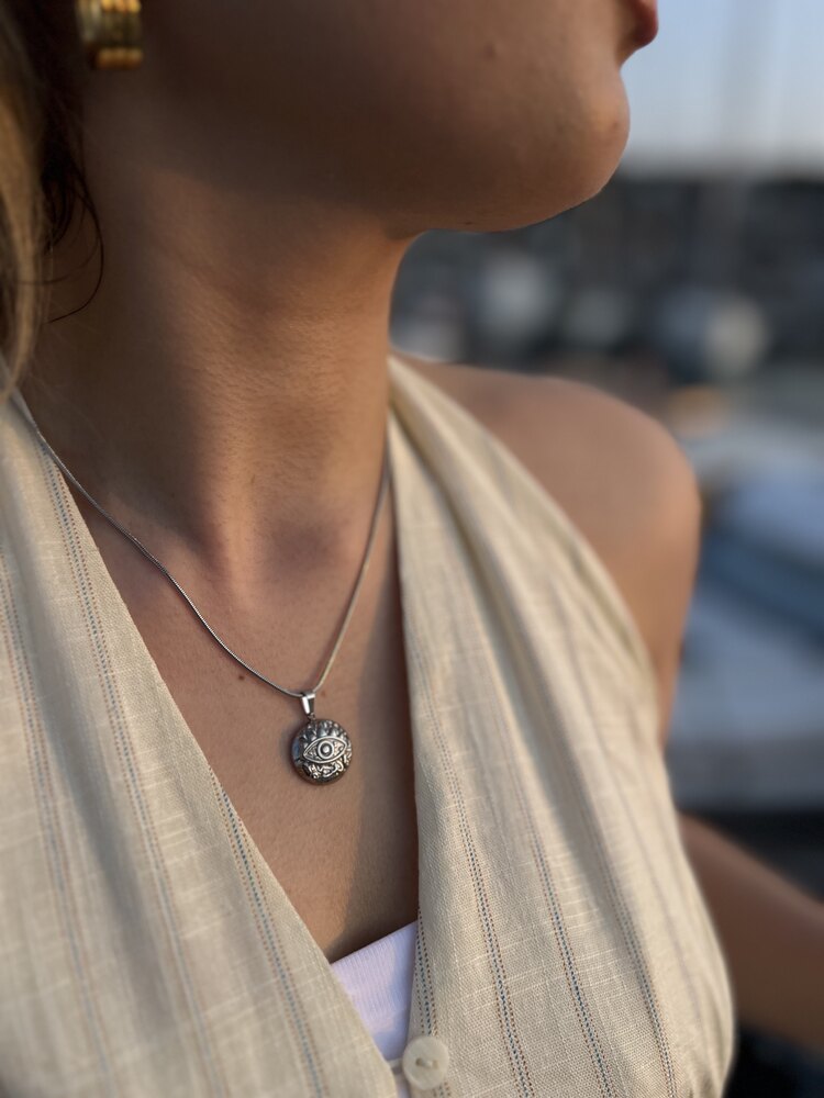 Çelik Silver Etnik Desen Göz Kolye