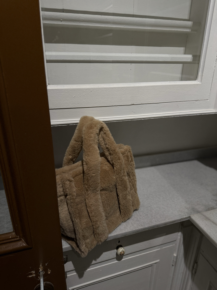 Soft Luxe Peluş- Açık Kahve Tote Çanta