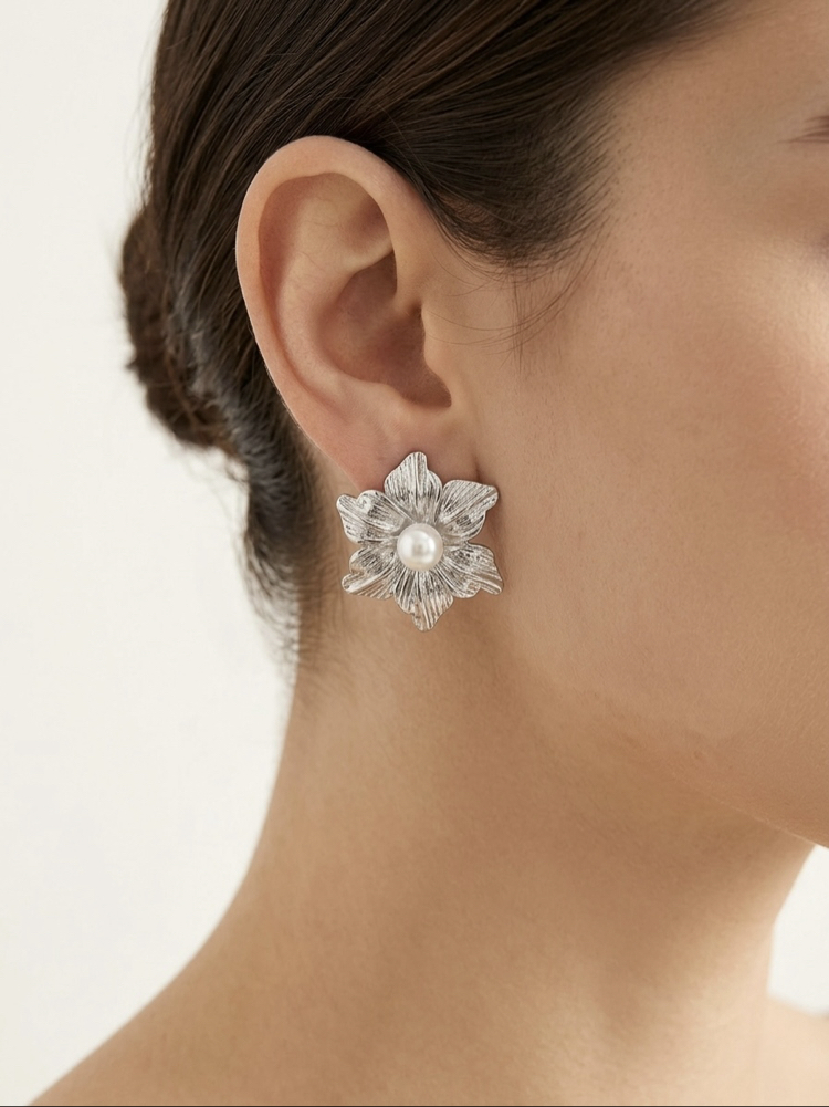 Çelik Silver Pearl Blossom Küpe
