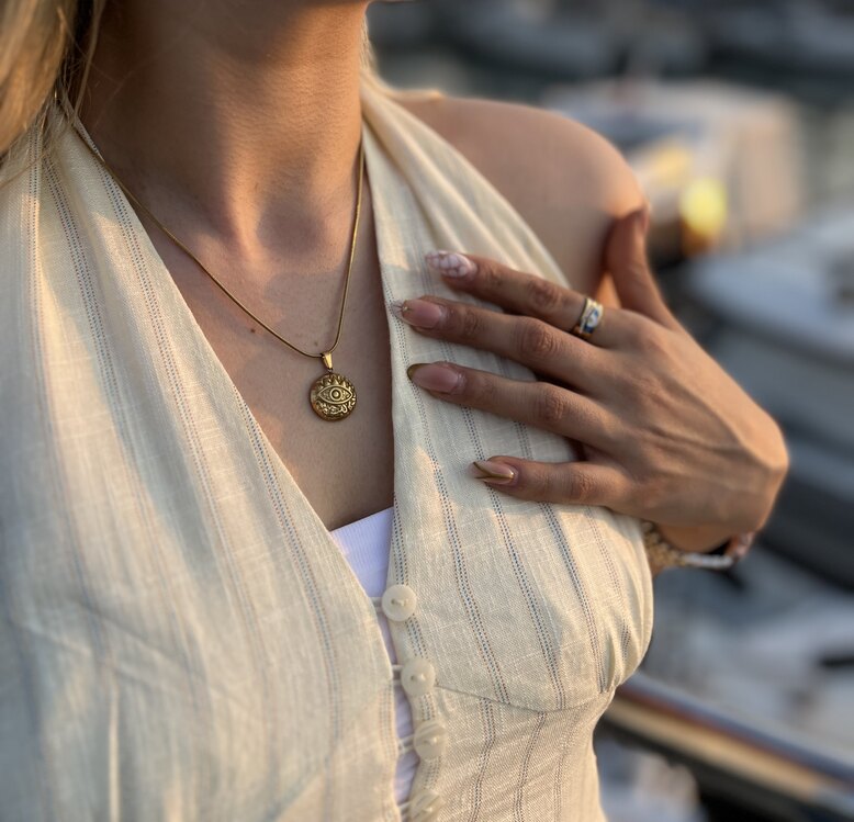 Çelik Gold Etnik Desen Göz Kolye
