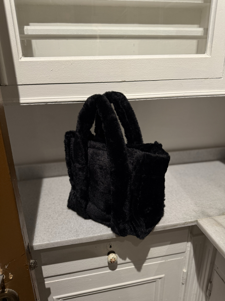 Soft Luxe Peluş- Siyah Tote Çanta