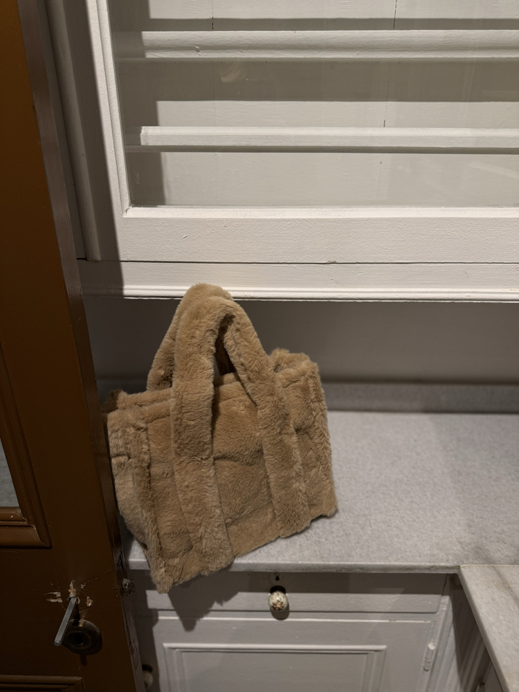 Soft Luxe Peluş- Açık Kahve Tote Çanta