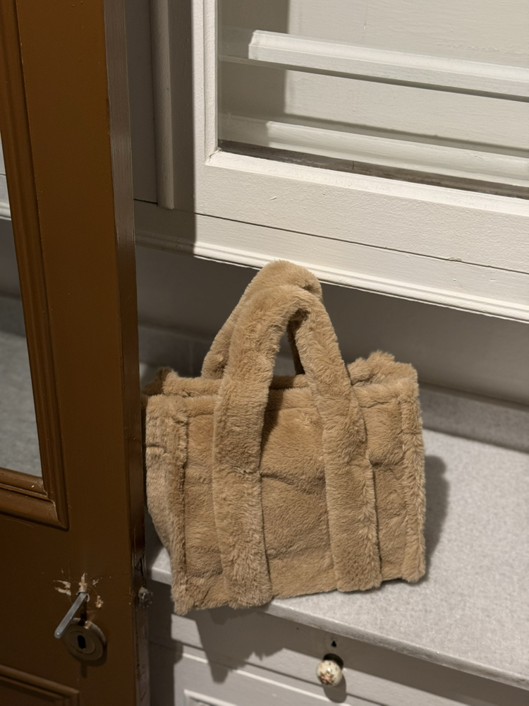 Soft Luxe Peluş- Açık Kahve Tote Çanta