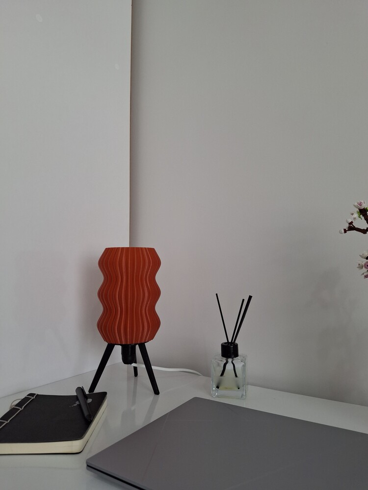 Özel Tasarım 3D Baskı Masa Lambası