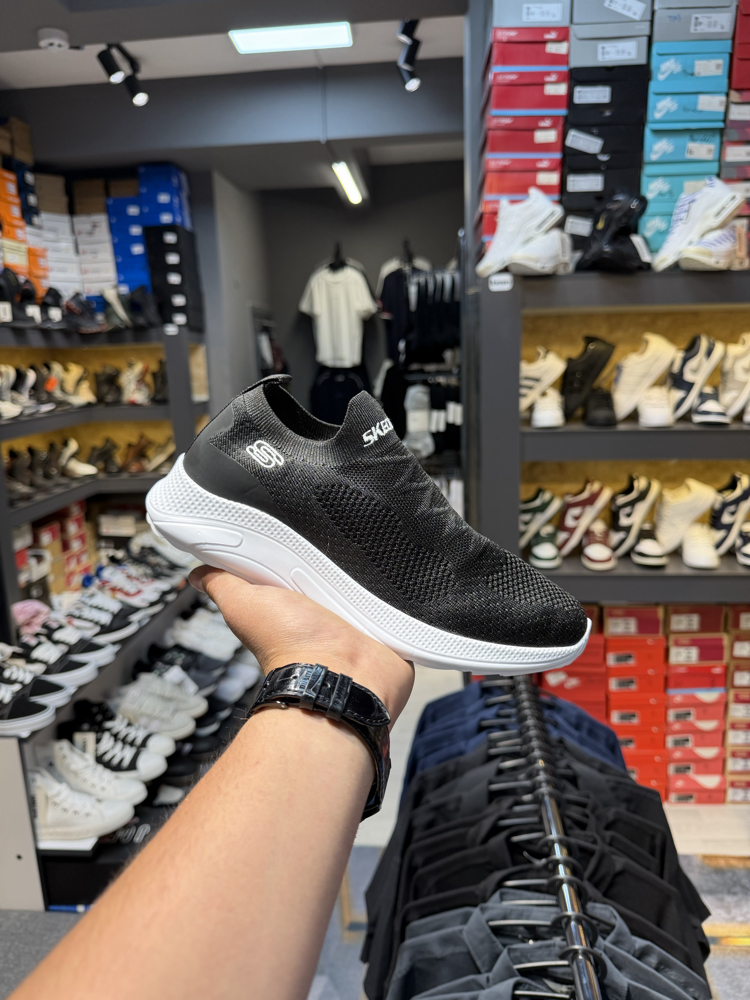 Skechers Triko Siyah Beyaz
