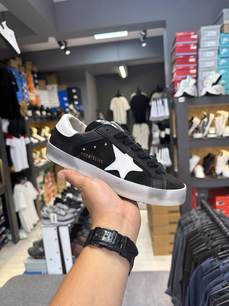 Golden Goose Superstar Siyah Beyaz 