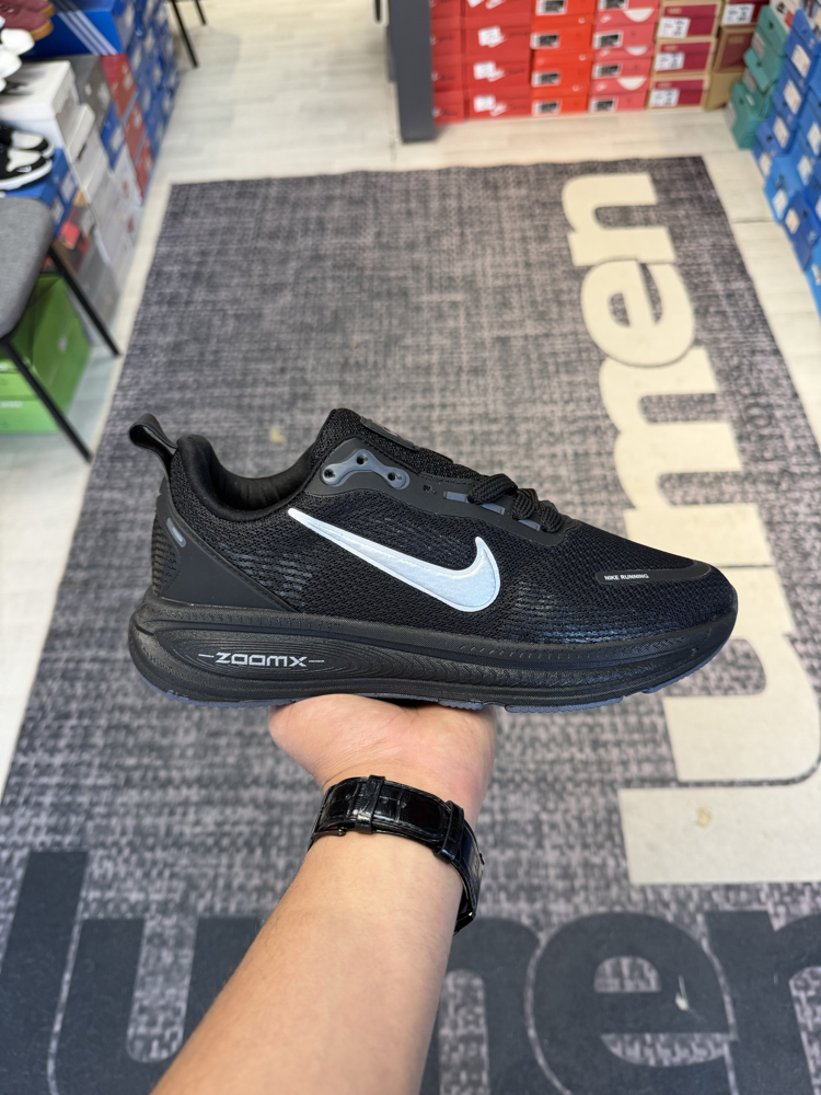 Nike Vomero Siyah Geri