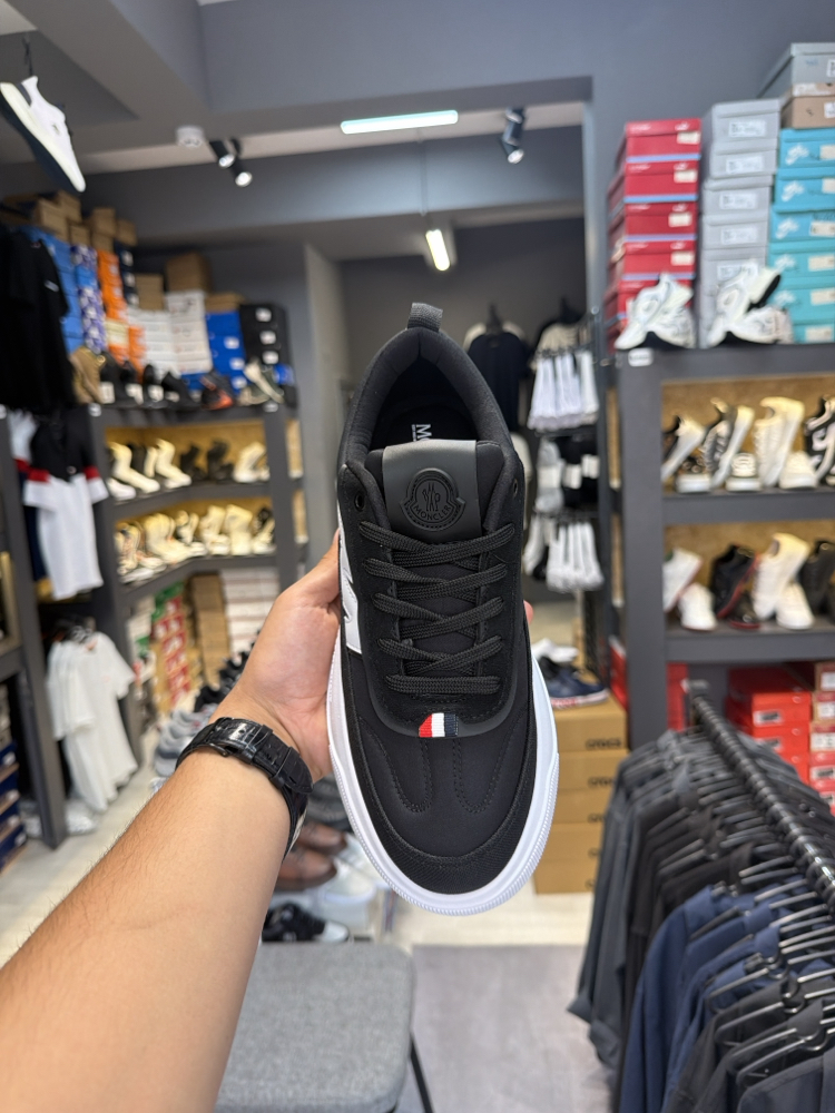 Moncler Siyah Beyaz