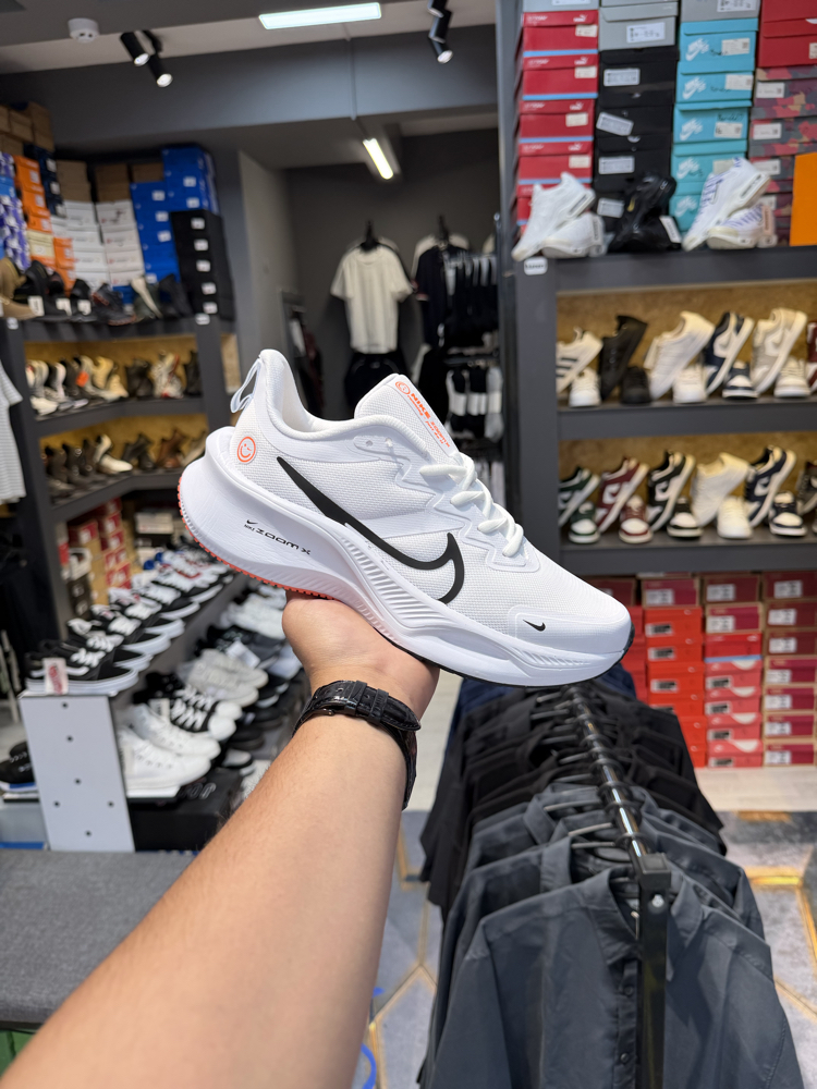 Nike ZoomX Emoji Beyaz Siyah İthal