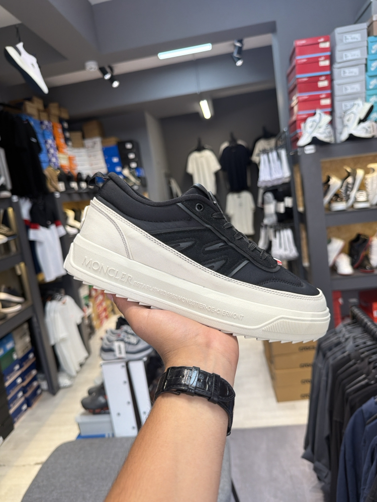 Moncler Siyah Krem