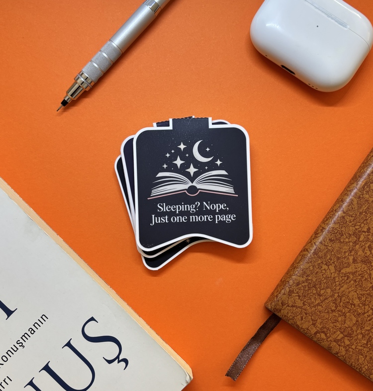 Kitap Ayracı (Mıknatıslı) – “Just One More Page” Mat Laminasyon, Dayanıklı Tasarım