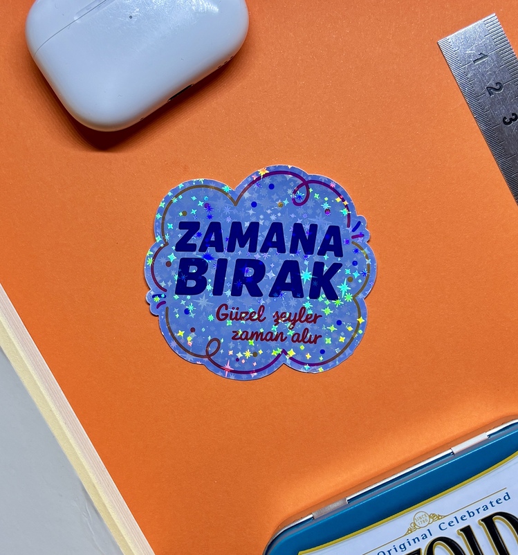 Zamana Bırak Sticker Paketi – 8 Adet Dayanıklı Holografik