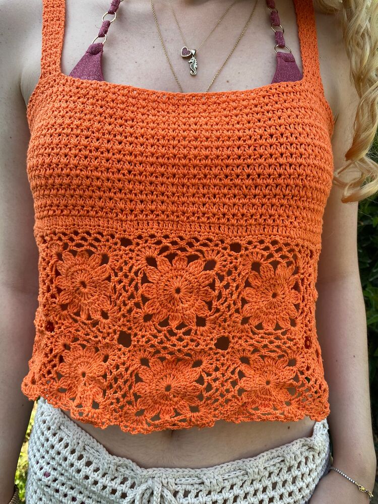 Çiçek Motifli El İşi Crop Top 