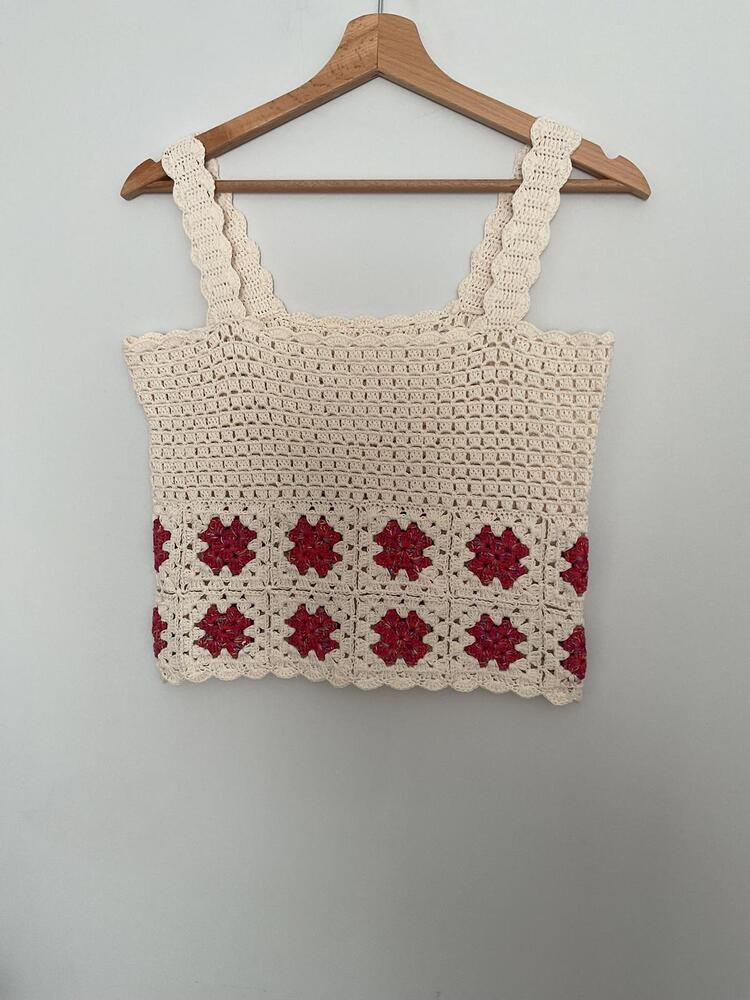 El Yapımı Tığ İşlemeli Bohem Bluz | Çiçek Motifli Yazlık Crop Top 
