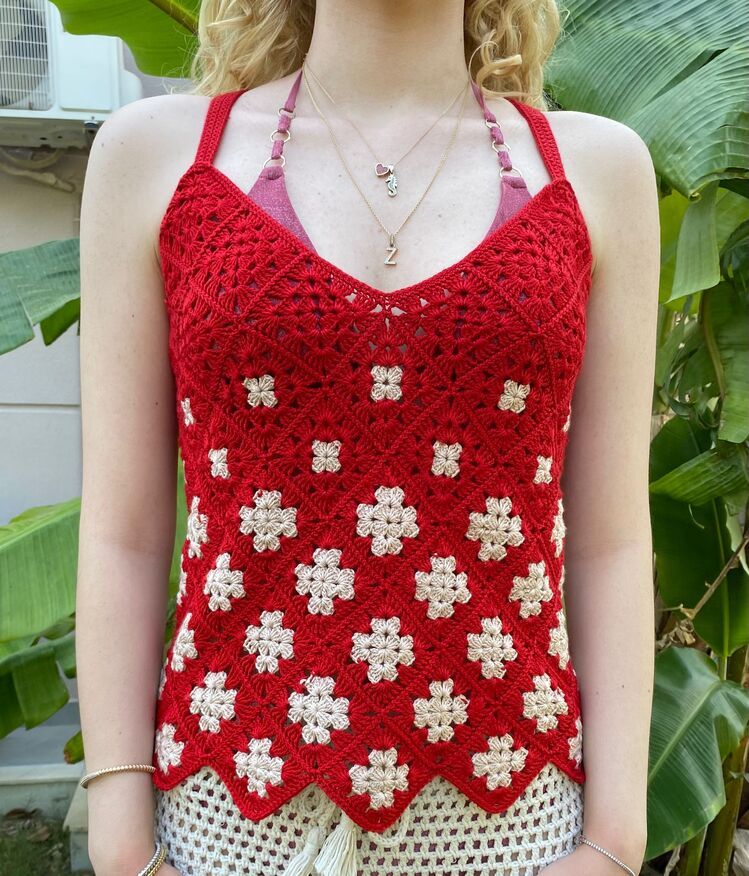 Çiçek Motifli Kırmızı Crochet Bluz