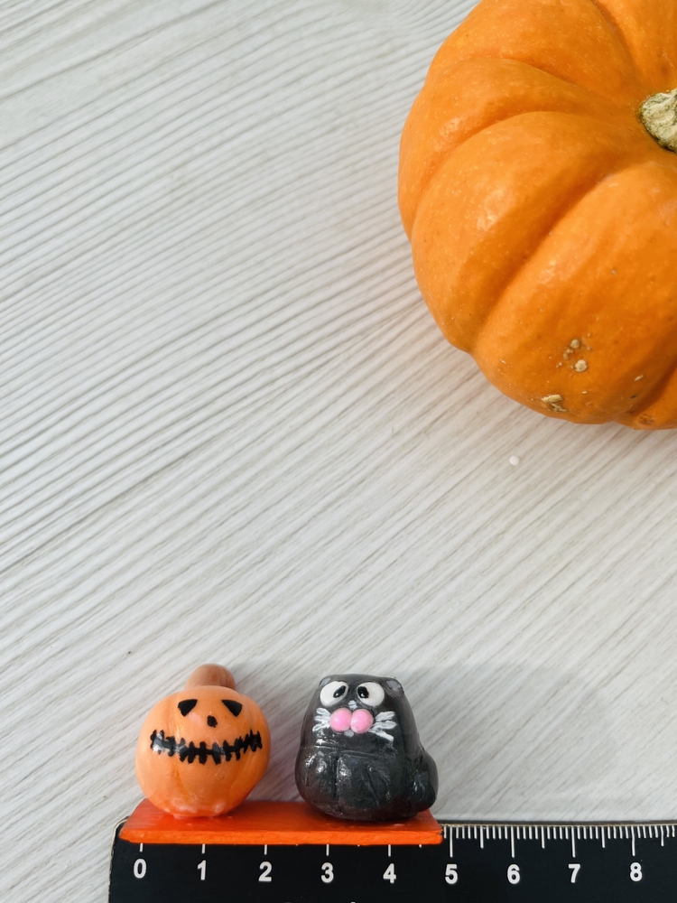 Halloween Desk Friend 