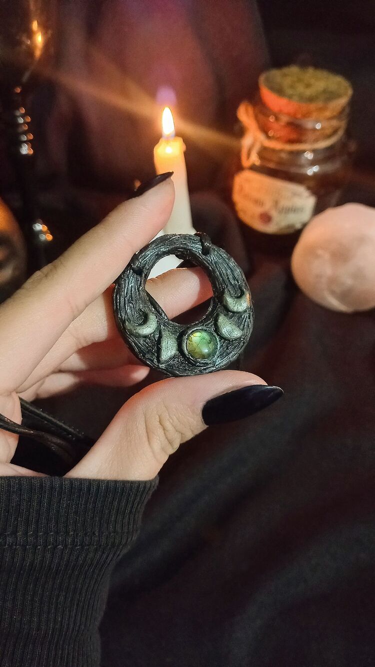 Eclipse Guardian – Labradorite Moon Pendant