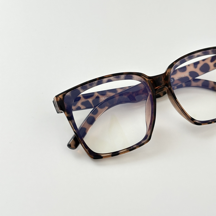 Becca Leopar