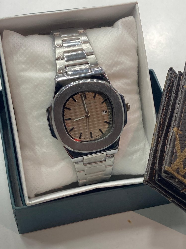 Patek Philippe Nautilus – Champagne Dial & Full Çelik Özel Seri