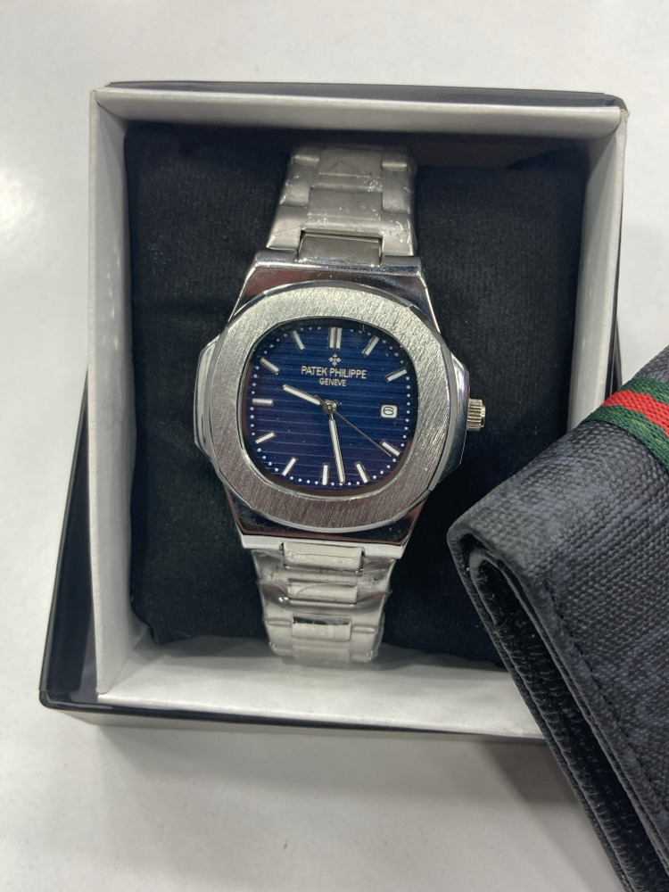 Patek Philippe Nautilus Stil - Lacivert Kadran