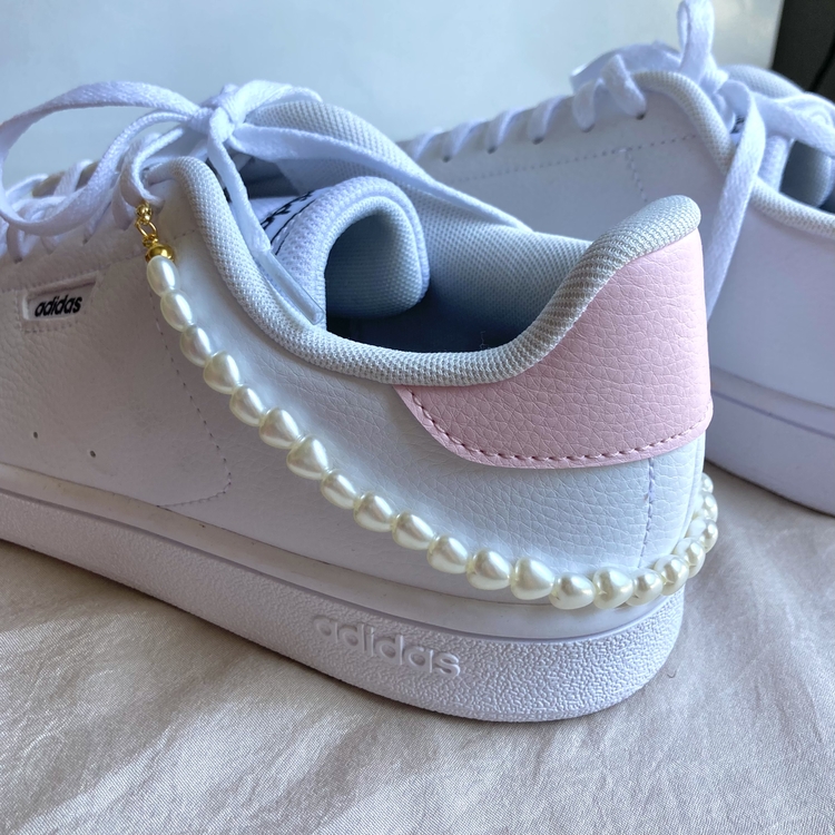 El Yapımı Sneakers Charmı