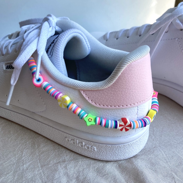 El Yapımı Sneakers Charmı
