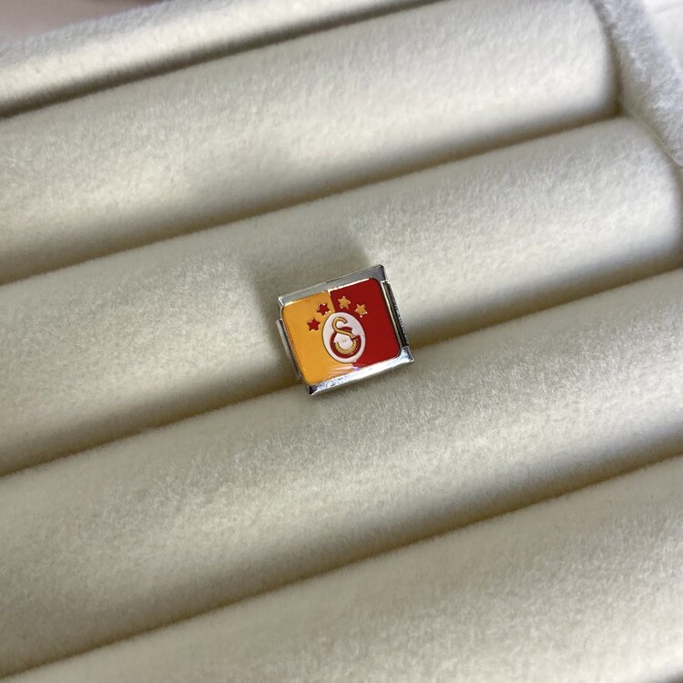 Çelik Silver GS Charm