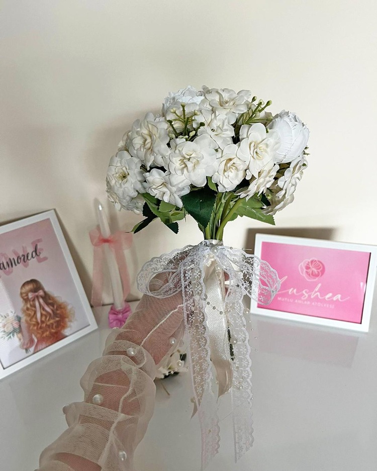 Clara Belle Şakayık Gelin Buketi 2li Set