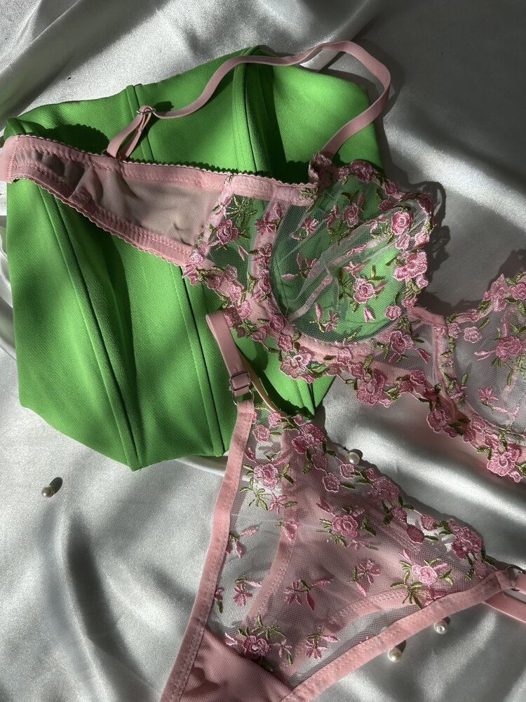 Tiana Pembe Çiçek Desenli Bralet Takım