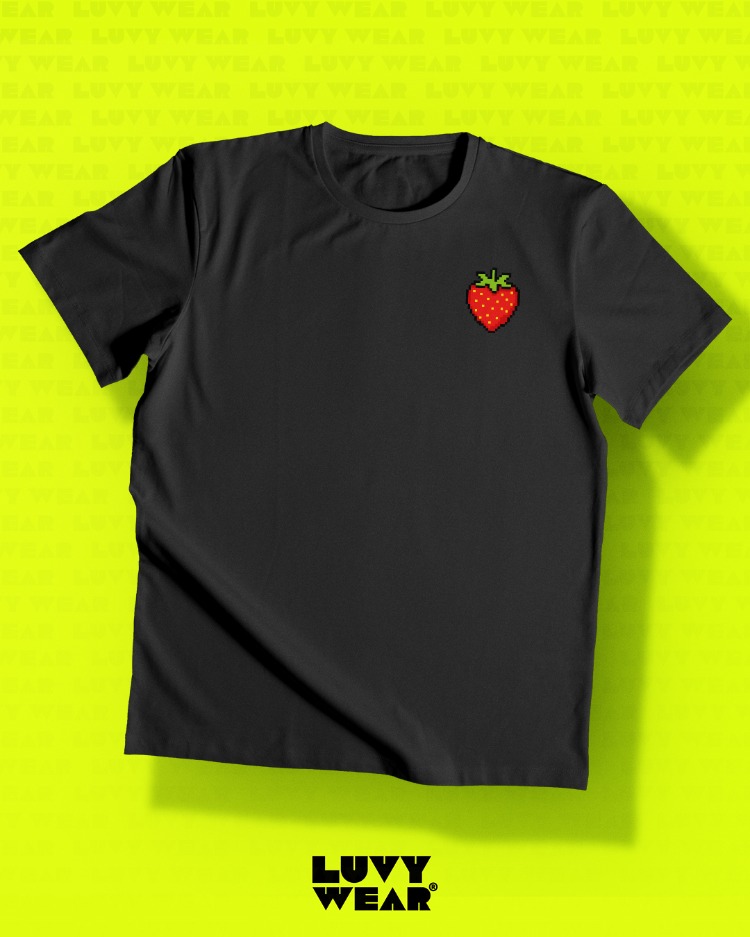 Çilek Temalı Siyah Unisex Tişört - Pixel Serisi