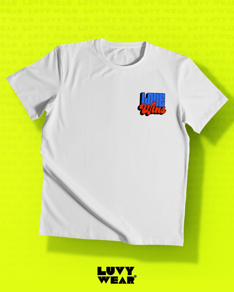 Sevgi Kazanır Temalı Beyaz Unisex Tişört - Retro Serisi