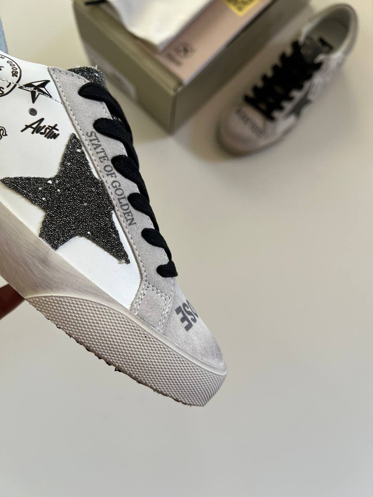 Golden goose