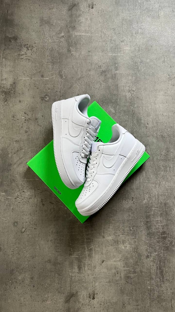 Air Force 1 Triple White “Classic”