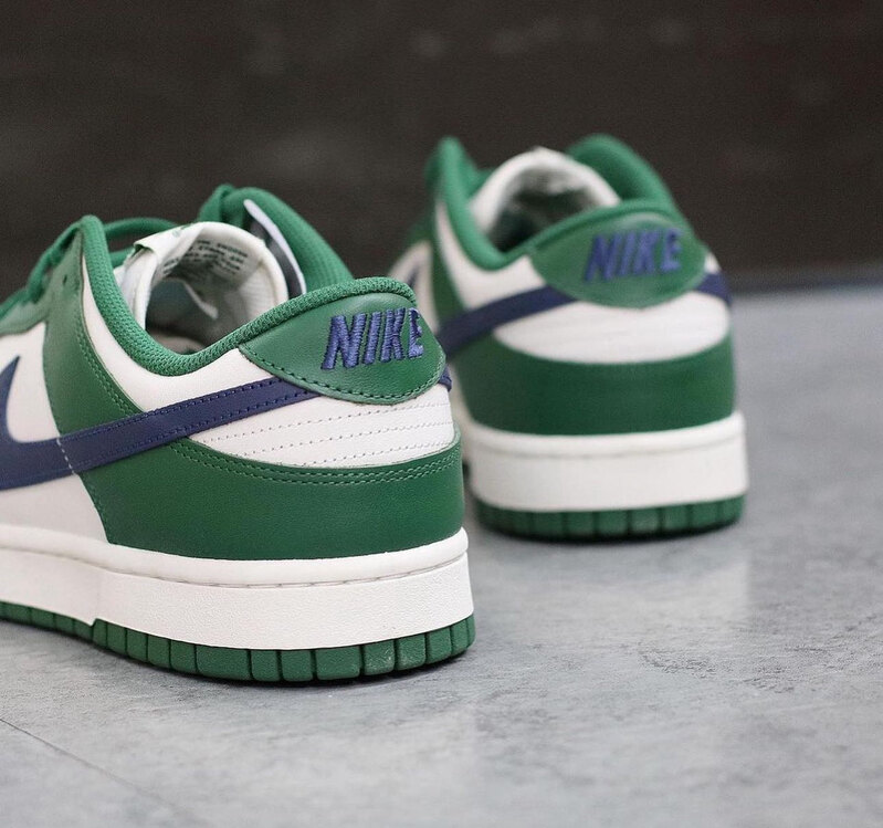 Nike Dunk Low Gorge Green
