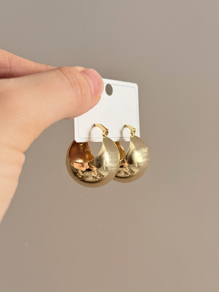 Misa Gold Top Küpe