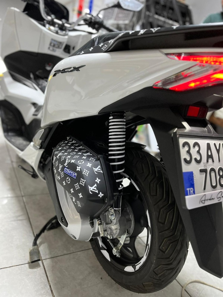 HONDA PCX JANT ŞERİDİ BEYAZ (ORACAL)