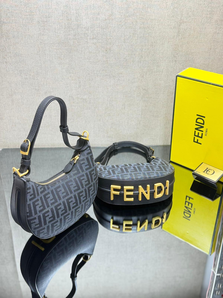 FENDİ ÇANTA