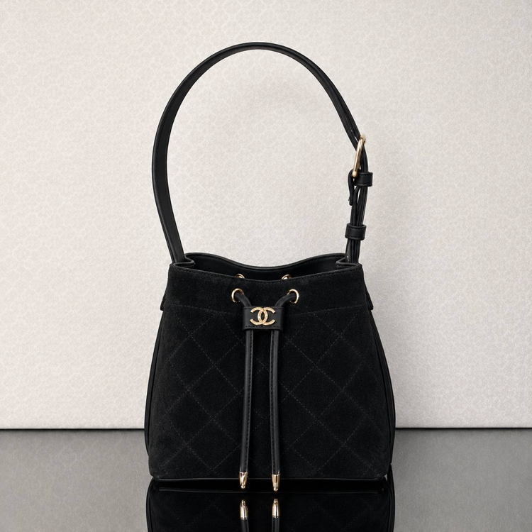 Chanel Bucget siyah