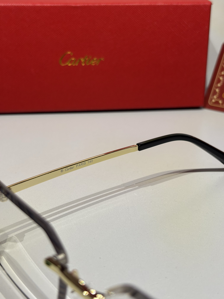 Cartier Şeffaf Cam Gözlük CTR100