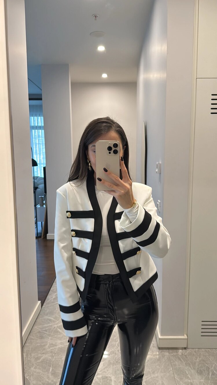 VATKALI MARKA MODEL BEYAZ CEKET