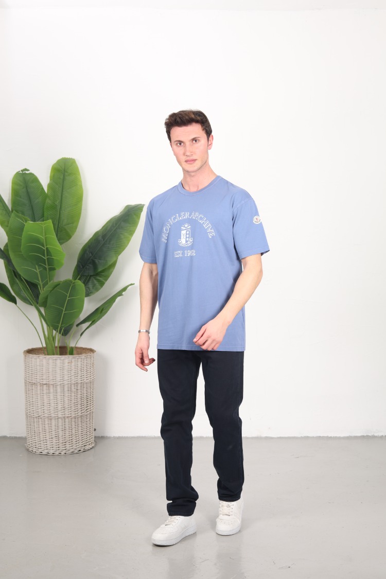 Moncler T-shirt