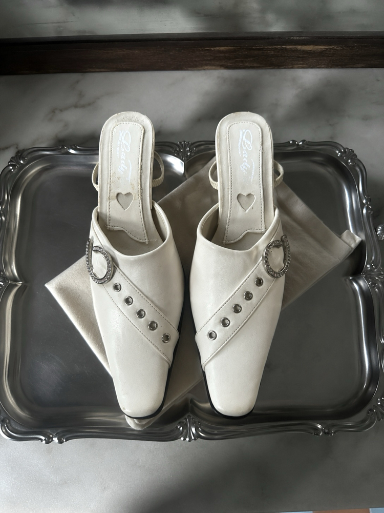Gümüş Tokalı Vintage Krem Mule